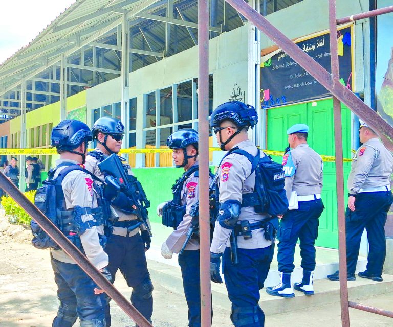 Insiden Mencekam di MAN 3 Padang, Polisi Temukan Empat Bom Rakitan