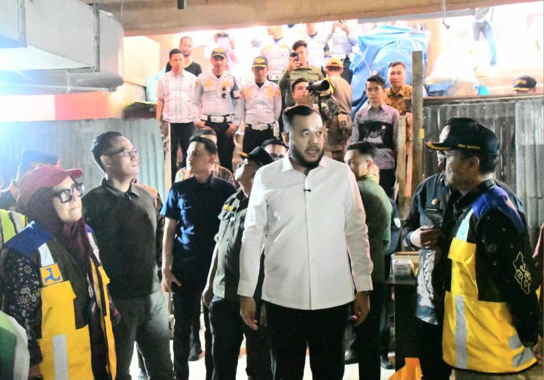 Pasar Raya Padang Bersolek, Terminal Angkot Juga Diaktifkan Kembali