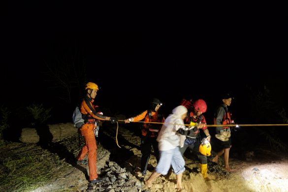 Banjir Rendam Sungai Batang Agam, 450 Warga Mengungsi dan 60 Sempat Terjebak