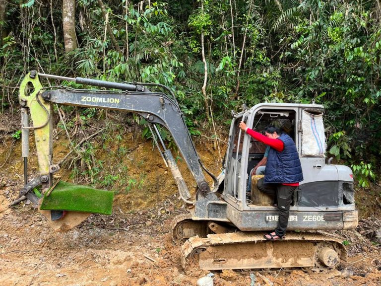 Gerebek PETI di Solsel, Polda Sumbar Sita Alat Berat dan Tangkap Dua Operator