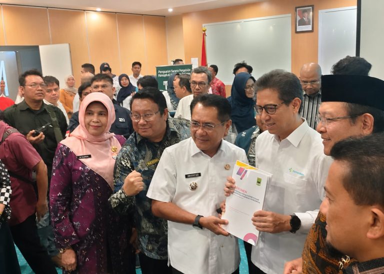 Temui Menkes, Bupati Padang Pariaman Ajukan Pembangunan Puskesmas Pembantu