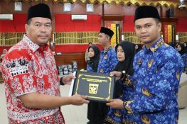 Wako Yota Balad Serahkan SK 150 PNS Formasi 2024