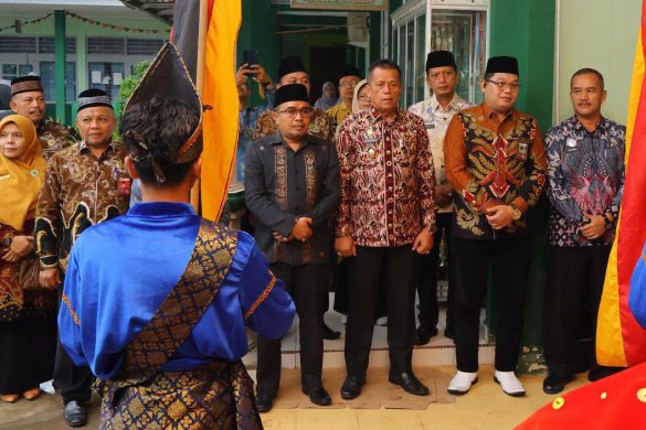 Hadapi Era Digital dan AI, Wawako Elzadaswarman Minta Madrasah Perkuat Karakter Siswa