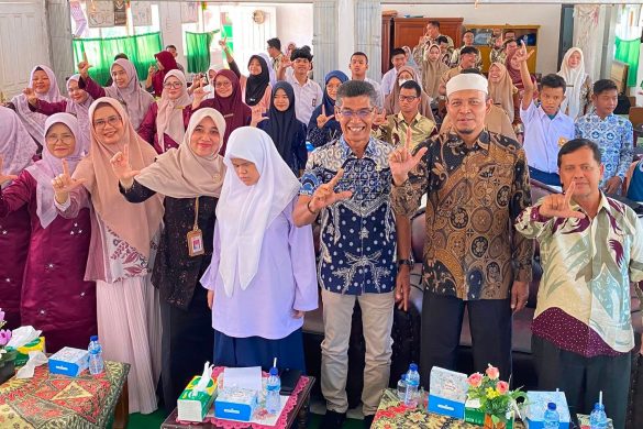 OJK ‘Goes to School’ Kunjungi SLB Negeri 1 Painan