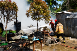Ponpes Bustanul Yaqin Terbakar, Asrama Putri dan Ruang Kelas Ludes