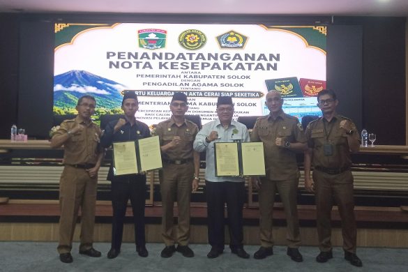 Pemkab Solok Integrasikan Permudah Pengurusan Dokumen Kependudukan Pascanikah dan Cerai