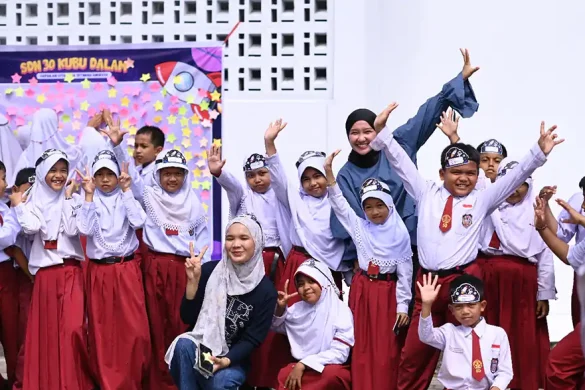 “Bu, Tulang Saya Difoto Nanti Kulitnya ke Mana?” Tawa Pecah di Kelas Inspirasi Padang ke-10 SDN 30 Kubu Dalam