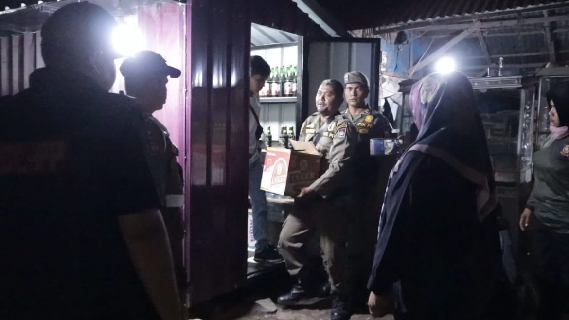 Razia Satpol PP Padang