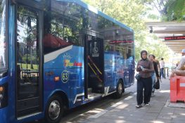 Trans Padang Berlakukan Tarif Rp1 Sehari Penuh