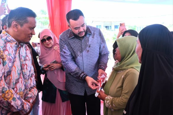 Warga Lambung Bukit Padang Mulai Tempati 18 Unit Hunsela Baru