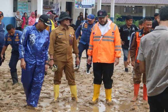 92 Sekolah Terdampak Banjir, Pemko Padang Targetkan Bersih dalam Dua Hari