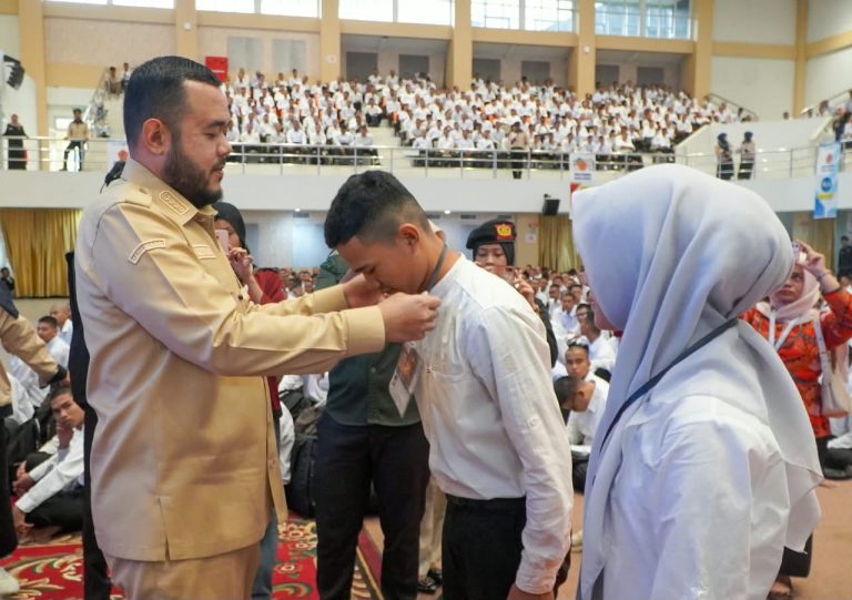 Fadly Amran ke Mahasiswa Baru PNP: Jangan Sia-Siakan Masa Kuliah
