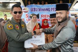 3,6 Ton Rendang Dikirim untuk Korban Gempa NTT