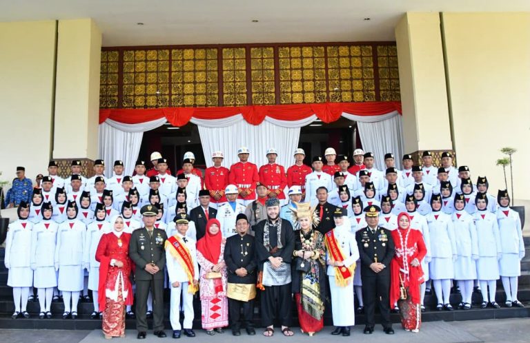 HUT ke-81 RI, Fadly Amran Ajak Warga Padang Bangkit Bersama Pascabencana