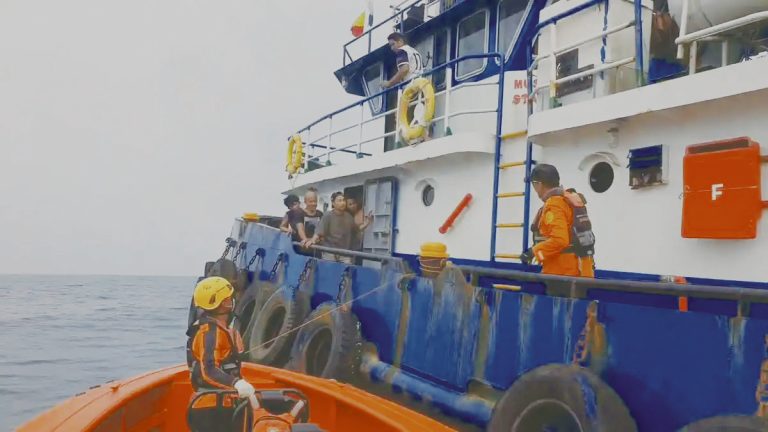 Tugboat Symphony Terbakar di Perairan Padang, 1 ABK Tewas Terjebak di Kamar Mesin
