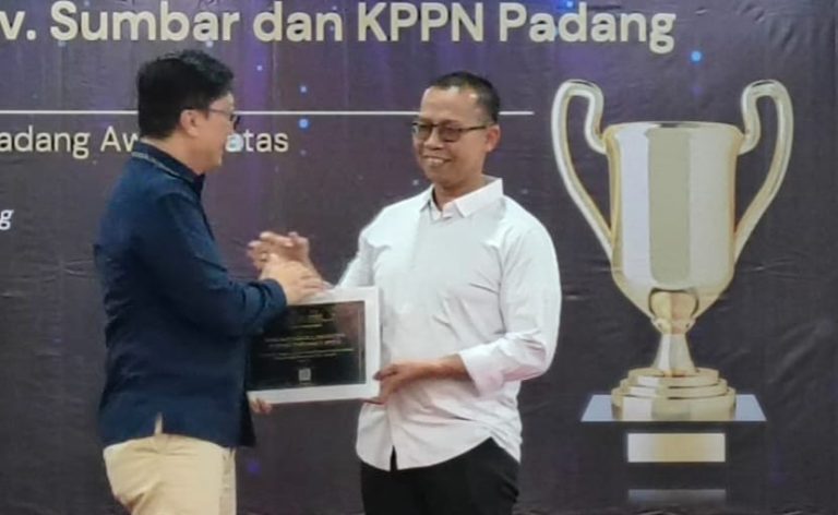 Pemkab Padang Pariaman Raih Dua Penghargaan KPPN