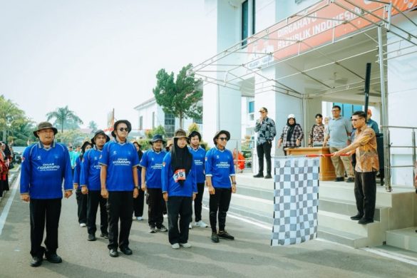 Atribut Unik dan Yel-yel Warnai Lomba Gerak Jalan HUT RI di Pariaman