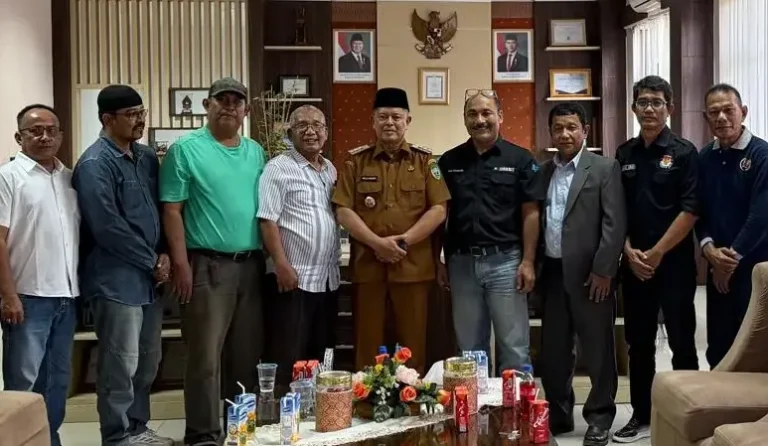Bupati Welly Minta Pers Hadirkan Kritik Objektif dan Solutif