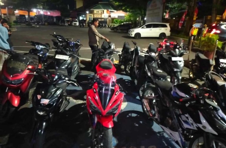 Polresta Padang Jaring Puluhan Motor Brong dan Bekuk Pengedar Sabu