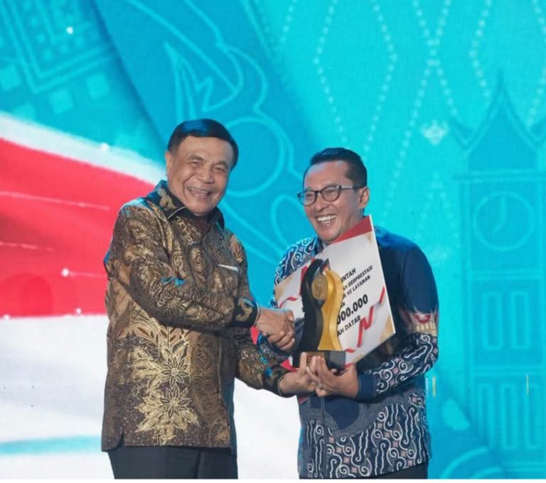 Tanah Datar Raih Terbaik II Sumatera Layanan Pendidikan dari Kemendagri