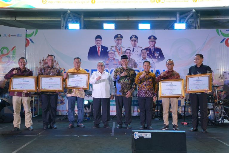 Gebyar Pajak Sumbar 2026 Meriah, Puluhan Ribu Warga Tumpah Ruah di Halaman Kantor Gubernur